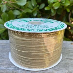 NWT New Stats Gold Wire Ribbon One (1) Roll 2.5" x 10 Yards Holidays Xmas Decor